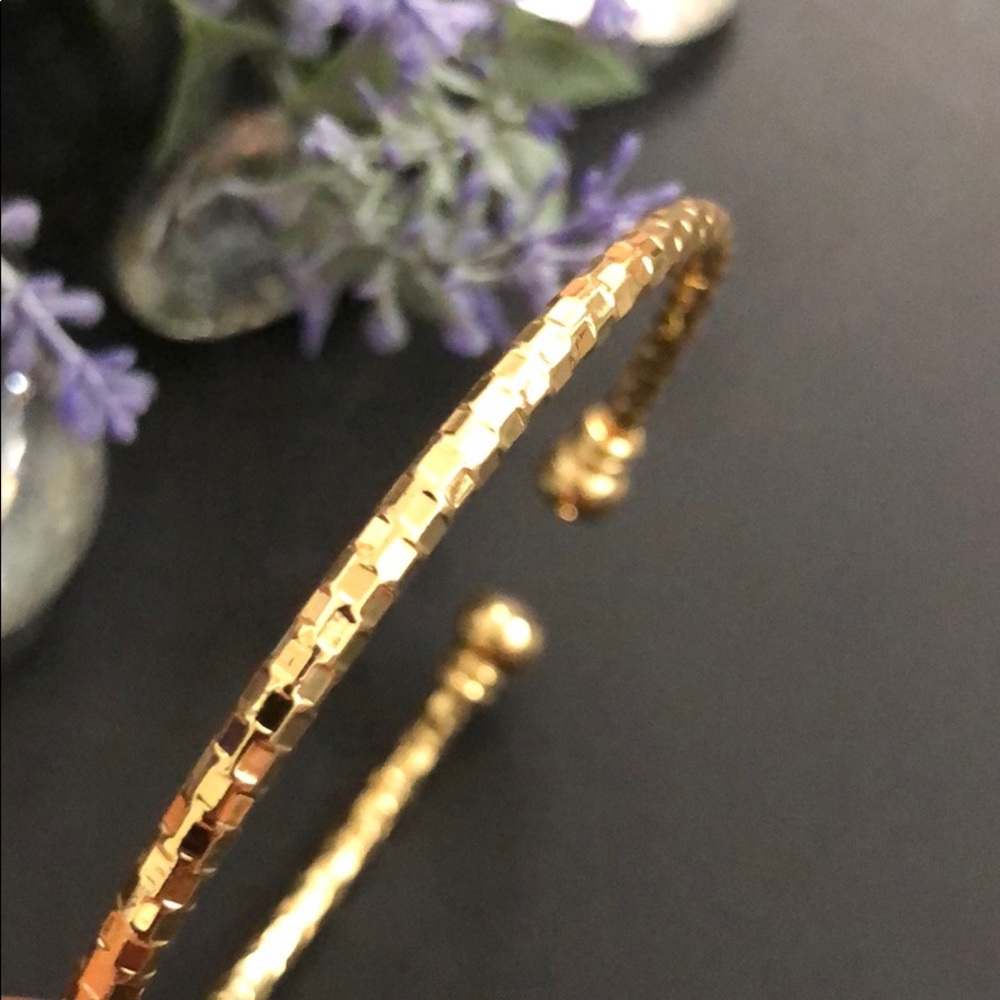 Gold Bangle - Picture 3 of 4
